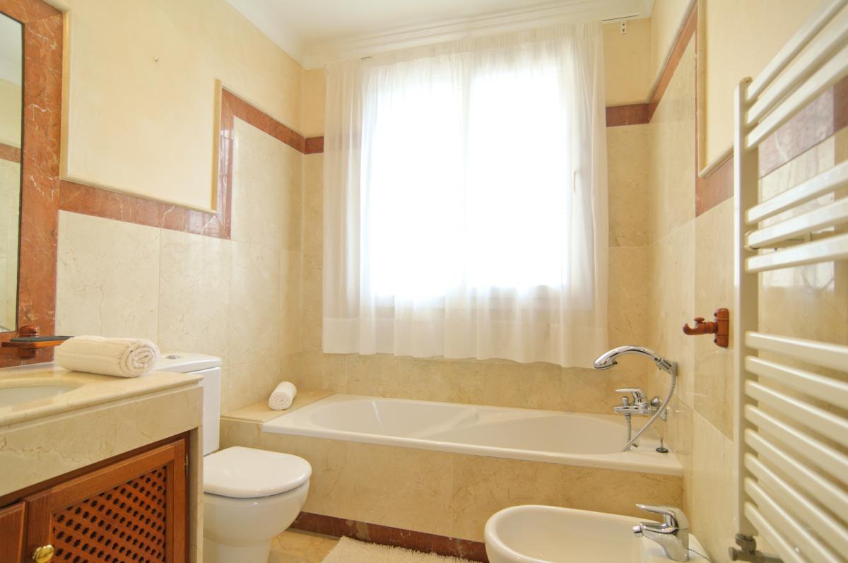 Upstairs bathroom